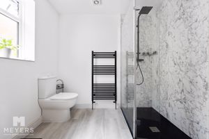 En-suite Shower Room- click for photo gallery